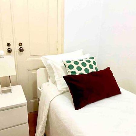 Romantic Chiado 7 -Private Small Single Room With No Outside Window Lisbon Exterior photo