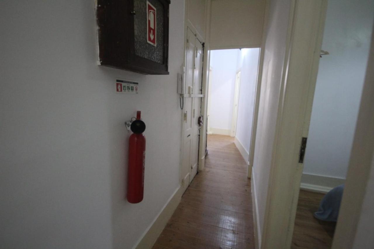 Romantic Chiado 7 -Private Small Single Room With No Outside Window Lisbon Exterior photo