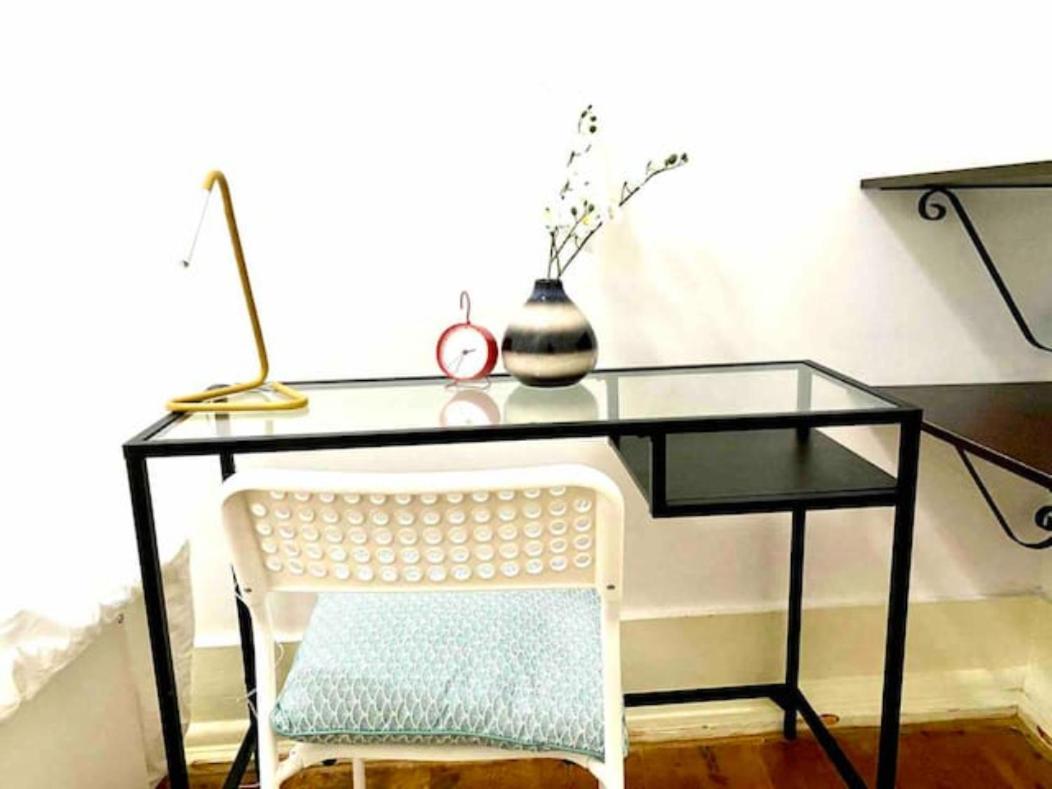 Romantic Chiado 7 -Private Small Single Room With No Outside Window Lisbon Exterior photo